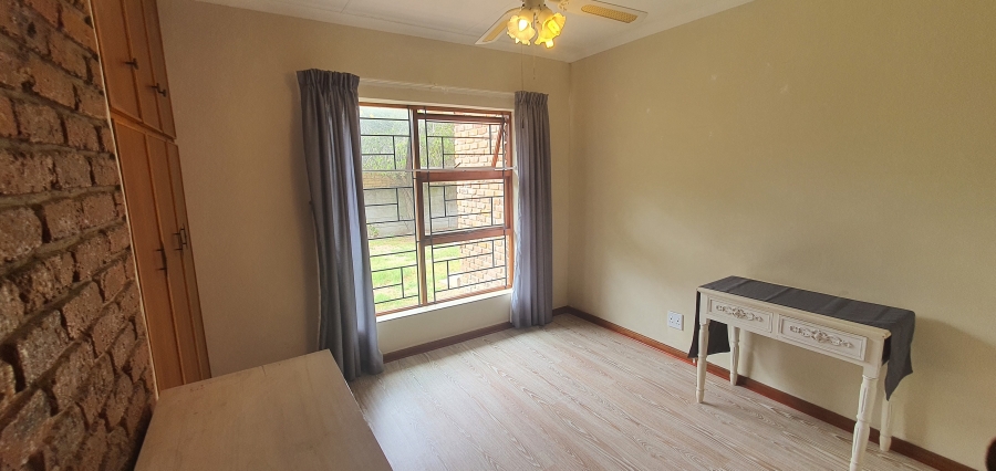 3 Bedroom Property for Sale in Heiderand Western Cape